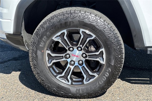 Used 2024 GMC Canyon AT4 w/ AT4 Premium Package image 45