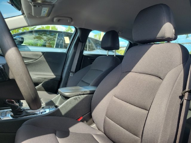 Certified 2025 Chevrolet Malibu LT FWD image 7