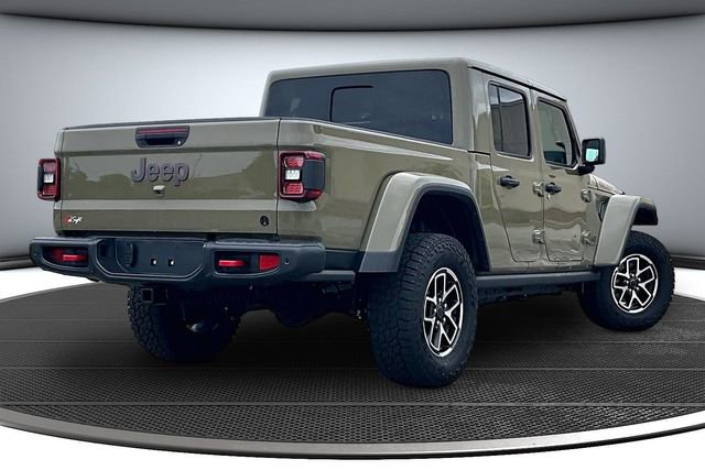 Used 2025 Jeep Gladiator Rubicon AWD/4WD image 6