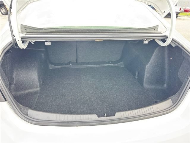 Used 2023 Chevrolet Malibu LT FWD image 19