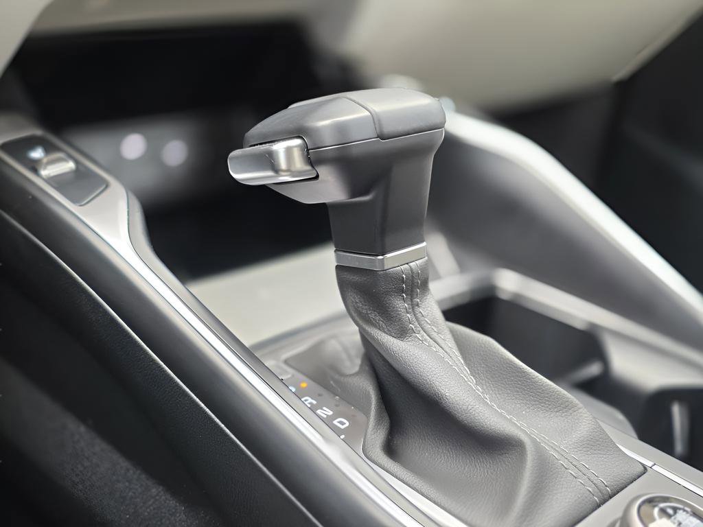 Used 2025 Kia Sorento EX w/ Panoramic Sunroof Package image 36