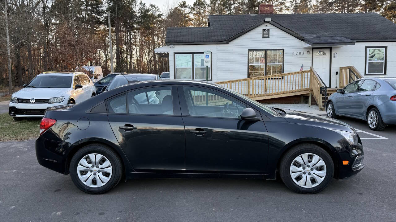 Used 2016 Chevrolet Cruze LS image 7