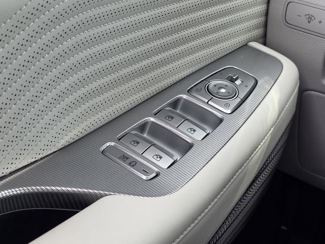 Used 2023 Hyundai Palisade Calligraphy image 16