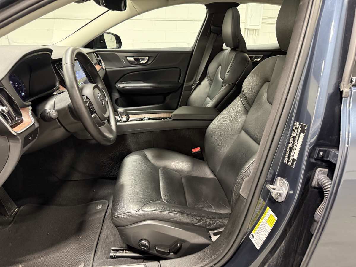 Used 2024 Volvo S60 B5 Plus image 15