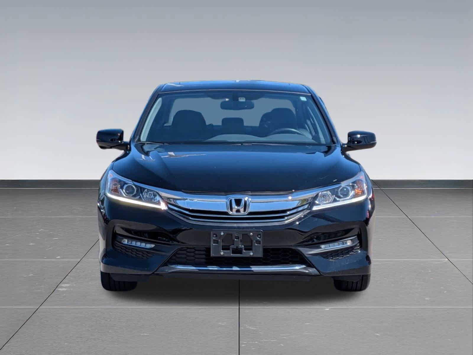 Certified 2017 Honda Accord EX-L image 8
