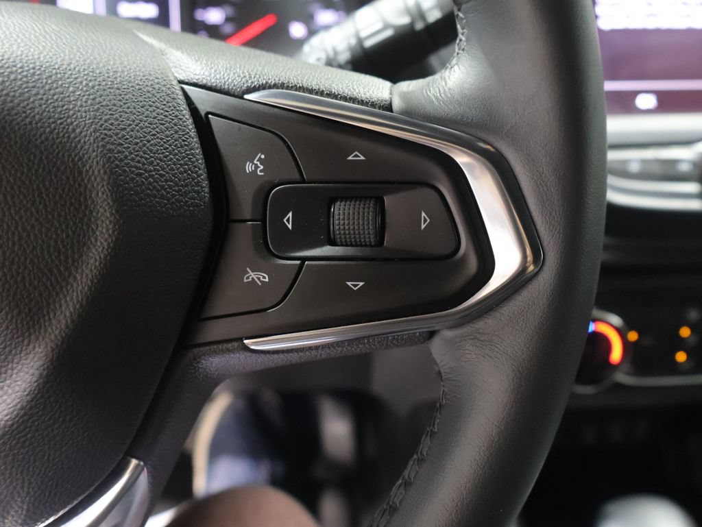 Used 2023 Chevrolet TrailBlazer ACTIV AWD/4WD image 37