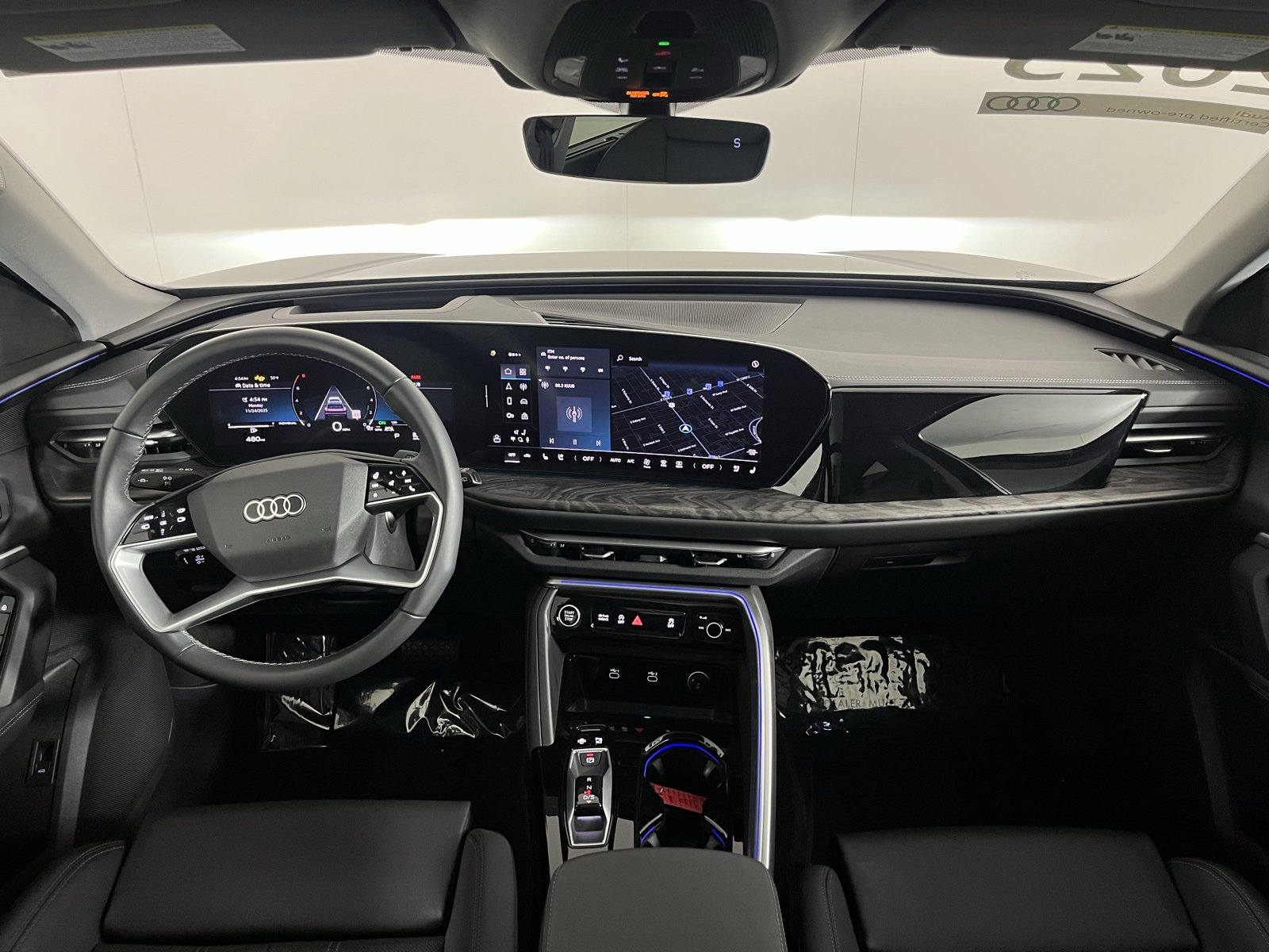 Used 2025 Audi Q5 2.0T Premium Plus w/ Premium Plus image 18