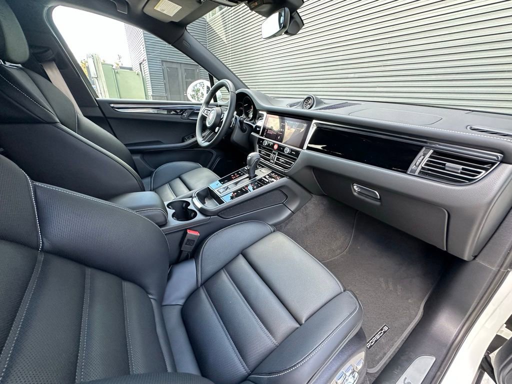 Used 2026 Porsche Macan S image 41