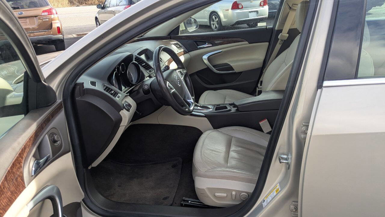Used 2012 Buick Regal Premium image 27