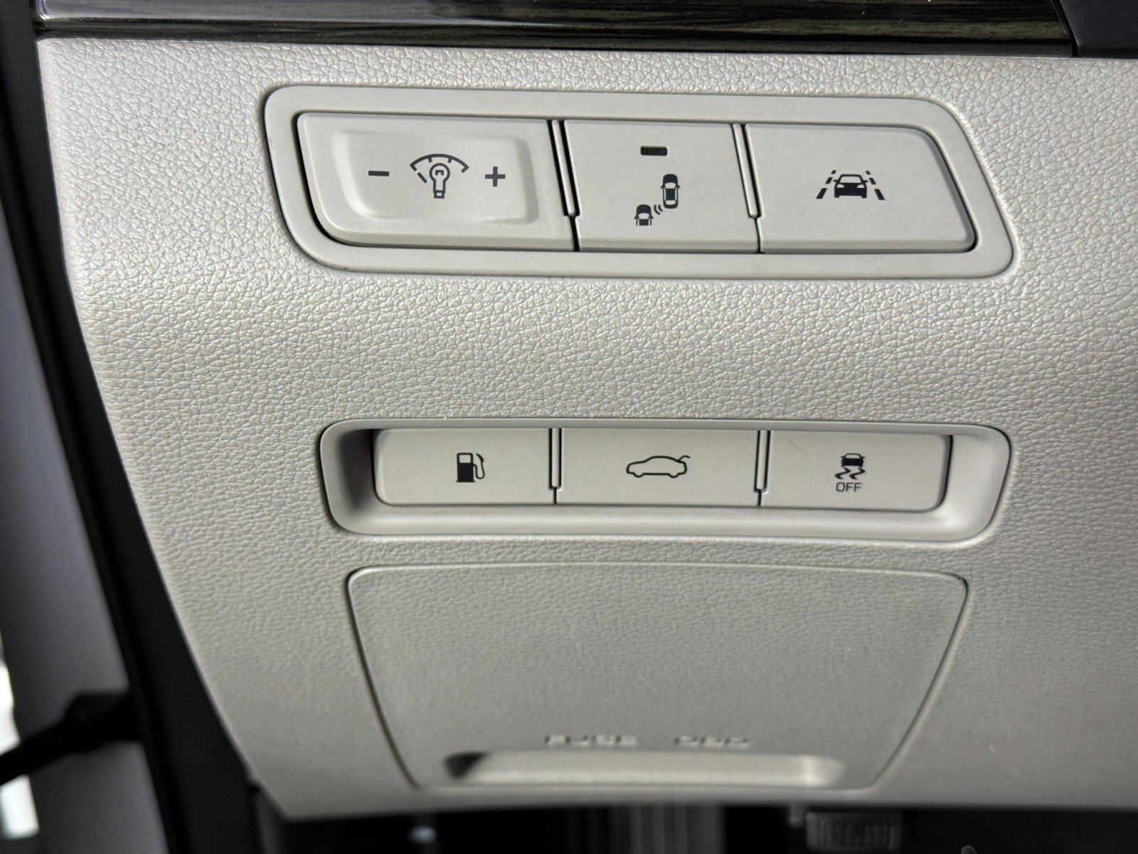 Used 2016 Hyundai Sonata Limited image 17