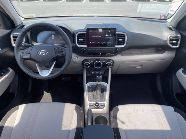 New 2026 Hyundai Venue SEL FWD image 12