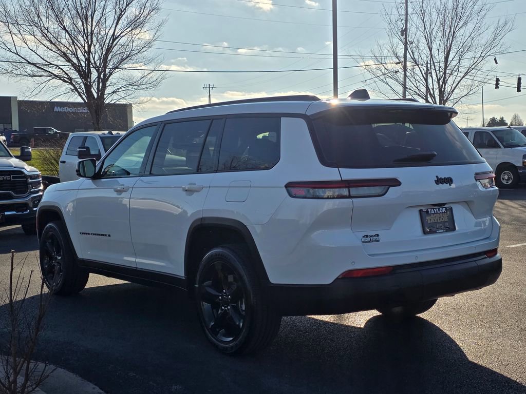 Used 2024 Jeep Grand Cherokee L Altitude image 7