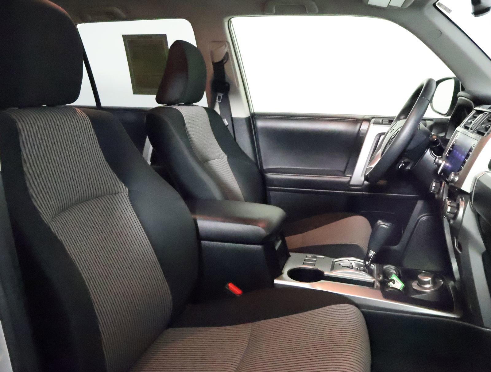 Used 2024 Toyota 4Runner SR5 image 46