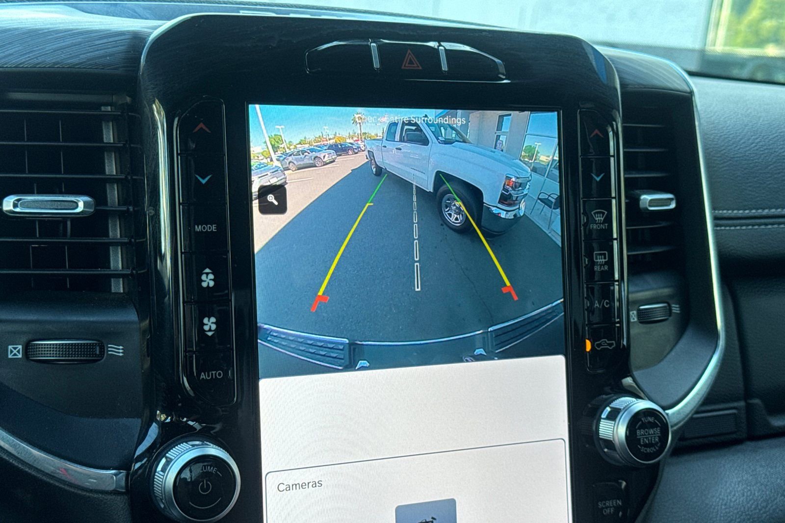 Used 2024 RAM 1500 Laramie image 27