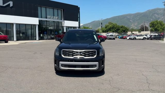 Used 2025 Kia Telluride SX w/ SX Captain's Chair Package AWD/4WD image 2