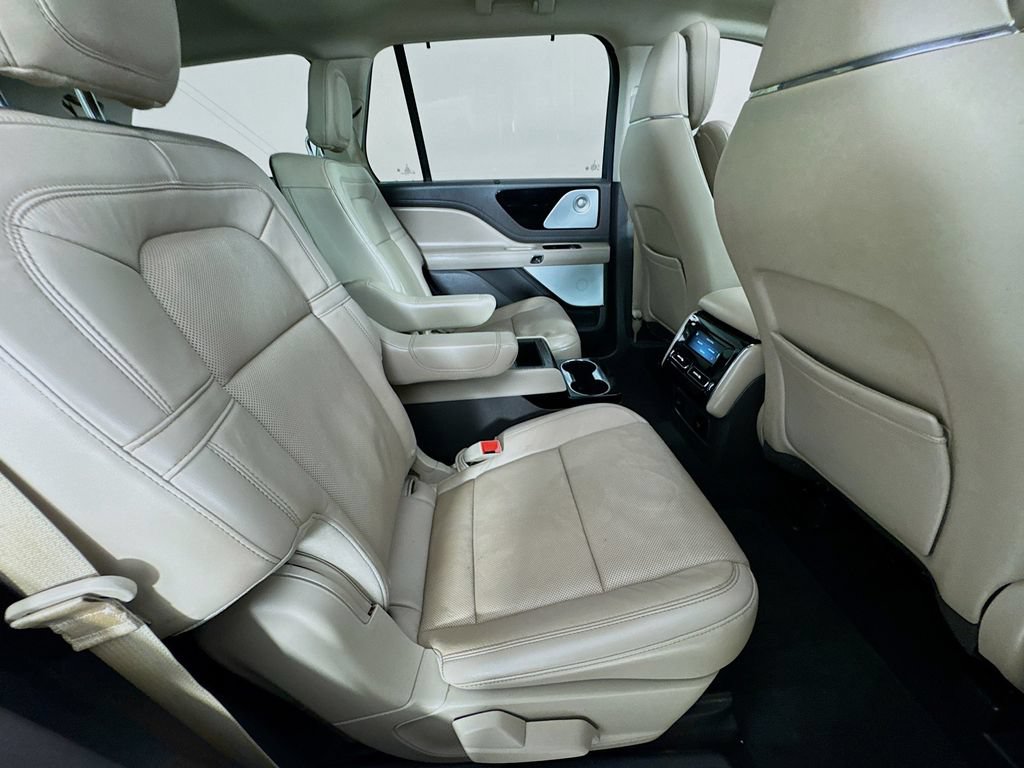 Used 2020 Lincoln Aviator Grand Touring w/ Equipment Group 301A AWD/4WD image 38