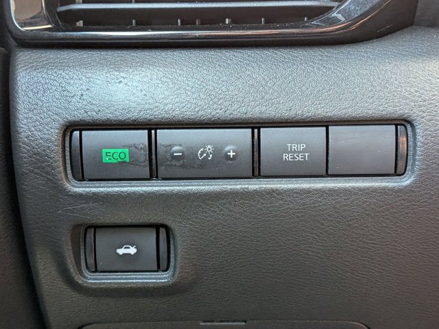 Used 2020 Nissan Sentra SR image 11