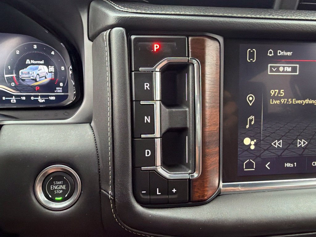 Used 2024 GMC Yukon XL Denali Ultimate AWD/4WD image 14