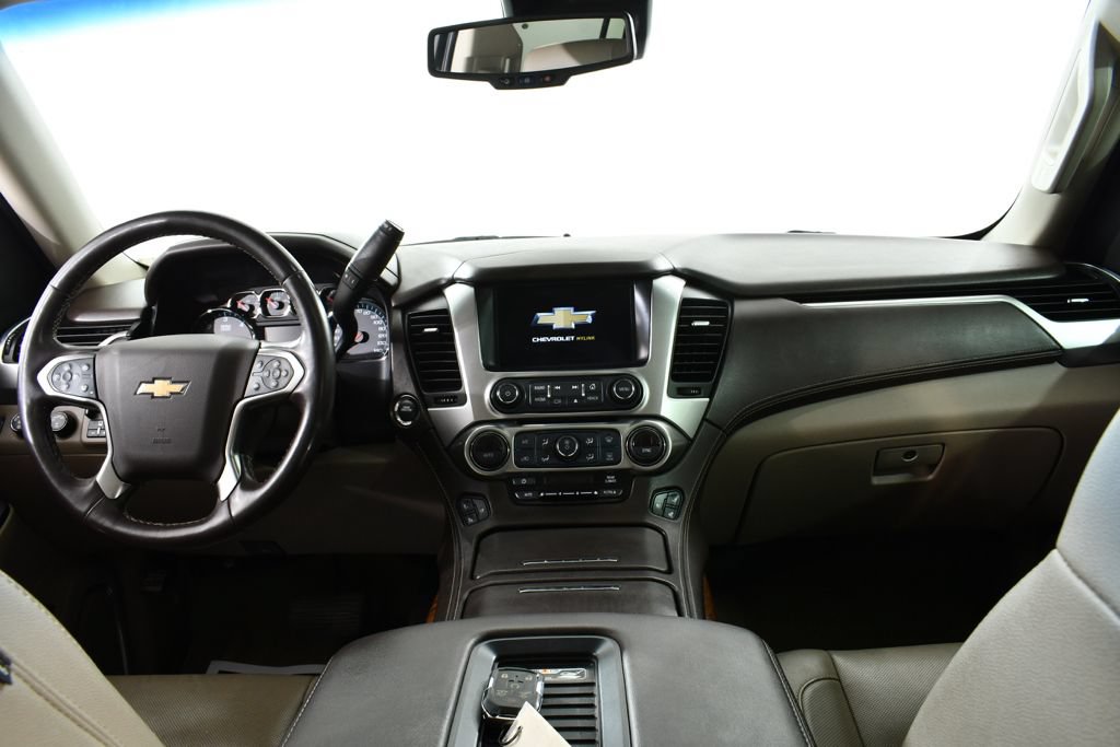 Used 2018 Chevrolet Suburban Premier AWD/4WD image 7