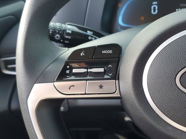 Used 2024 Hyundai Elantra SE image 23