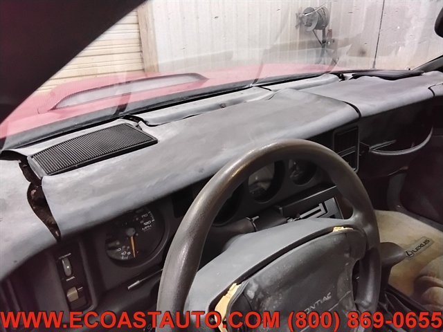 Used 1990 Pontiac Firebird Formula RWD image 19