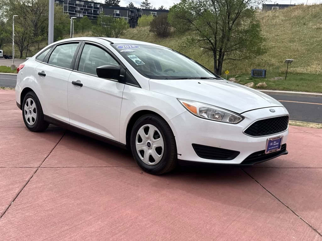 Certified 2018 Ford Focus S FWD image 1