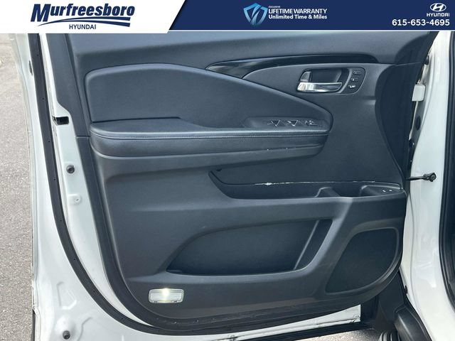 Used 2016 Honda Pilot Elite image 15