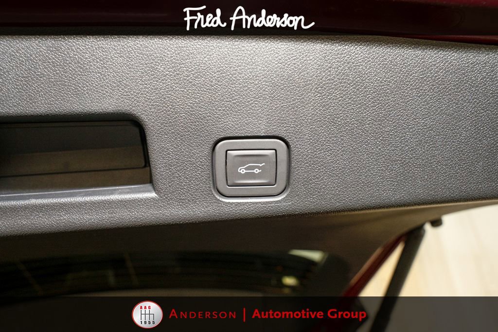 Used 2025 GMC Acadia Denali w/ Super Cruise Package FWD image 6