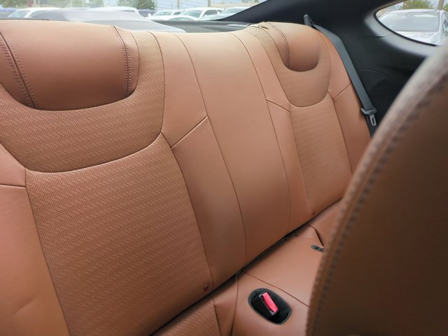 Used 2014 Hyundai Genesis 3.8 RWD image 17