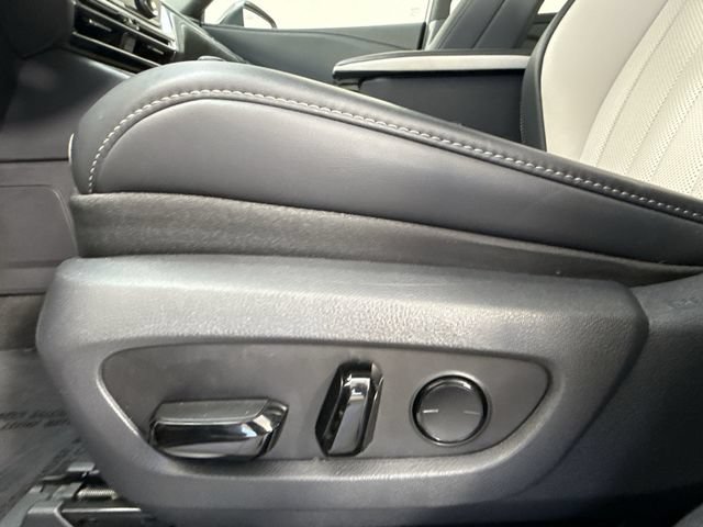 Certified 2025 Lexus TX 500h AWD w/ Technology Package image 23