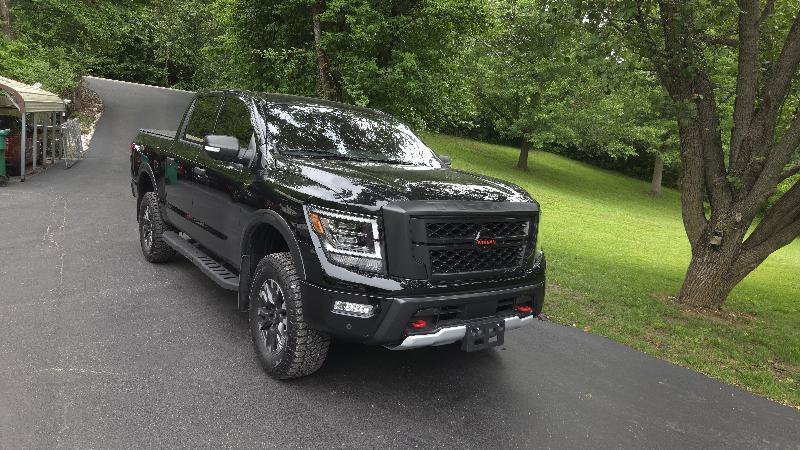Used 2021 Nissan Titan PRO-4X w/ Pro-4x Convenience Package AWD/4WD image 4