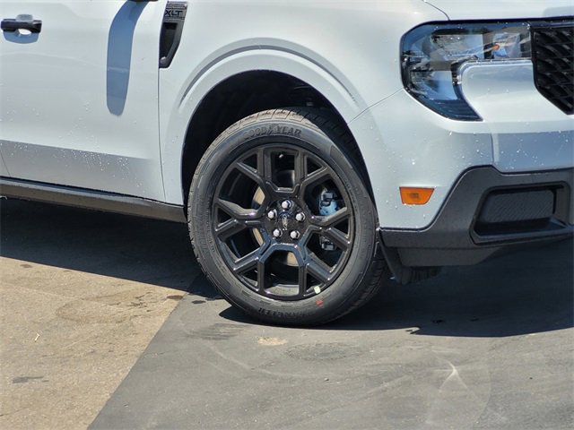 New 2025 Ford Maverick Lariat w/ Black Appearance Package image 2