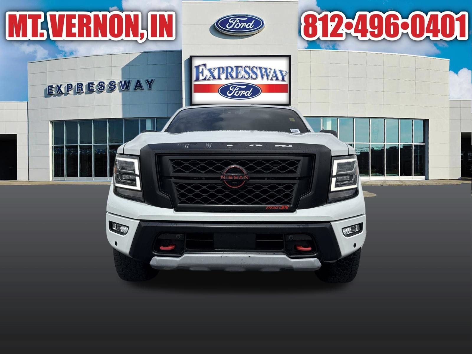 Used 2023 Nissan Titan PRO-4X w/ Pro-4x Convenience Package AWD/4WD image 2