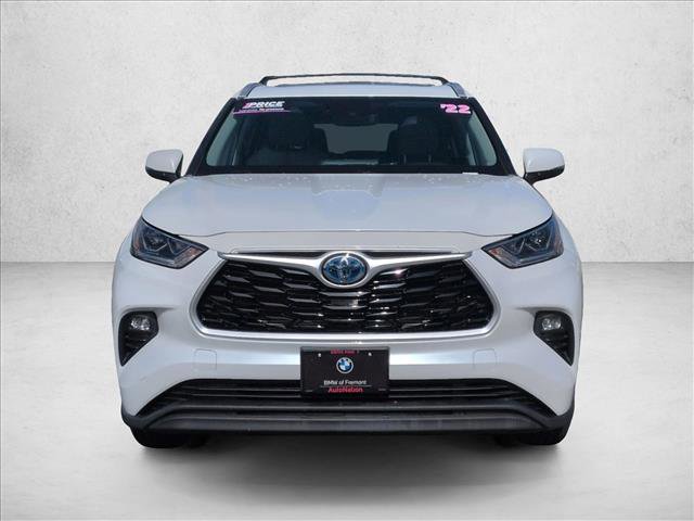 Used 2022 Toyota Highlander Bronze Edition image 2
