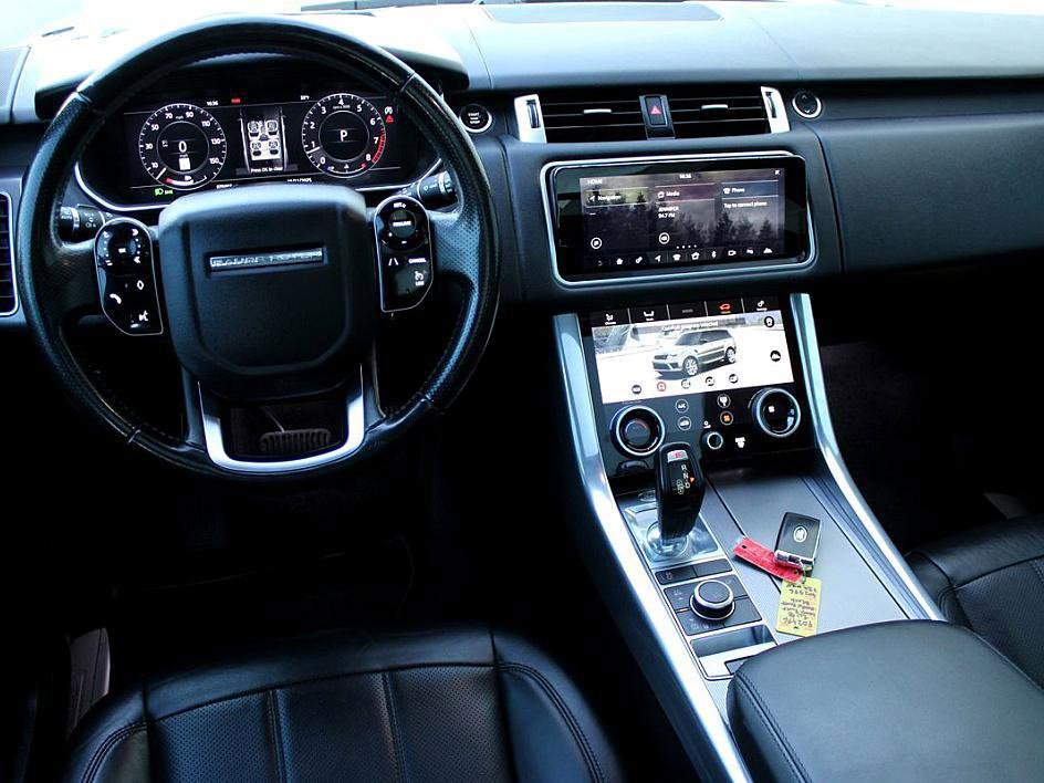 Used 2018 Land Rover Range Rover Sport HSE image 18