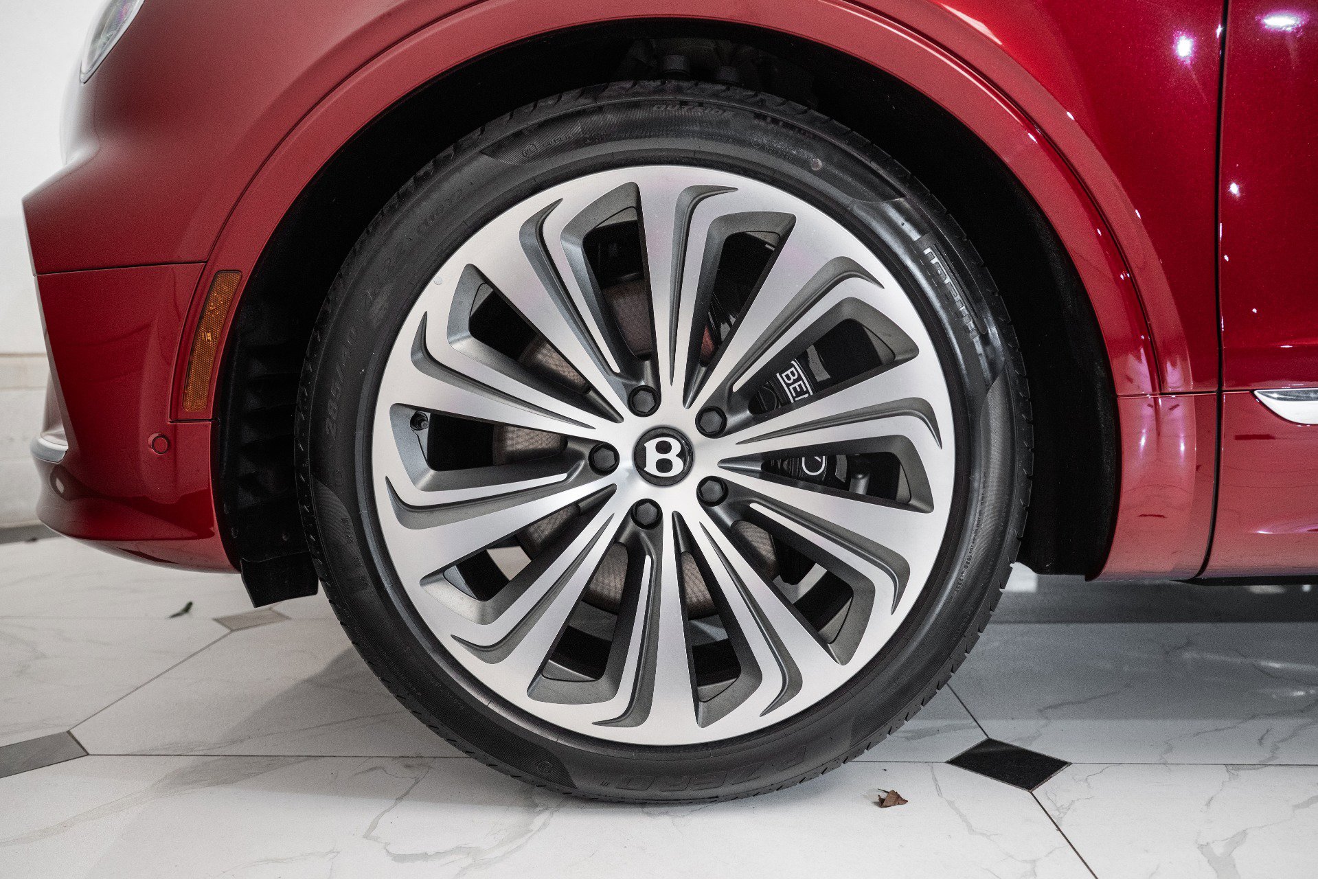 New 2025 Bentley Bentayga image 6