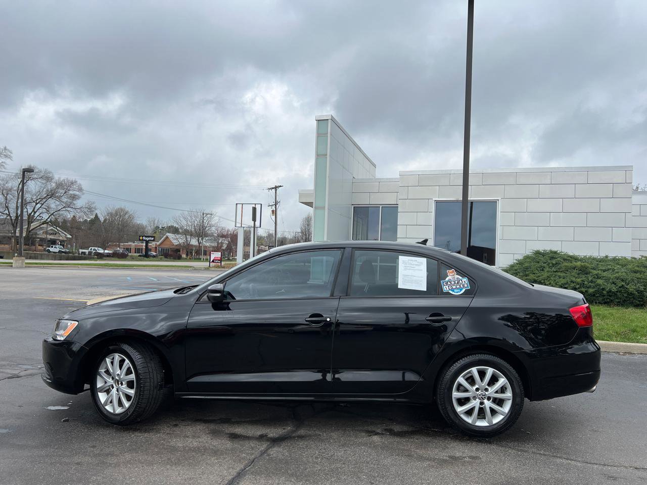 Used 2012 Volkswagen Jetta SE image 3