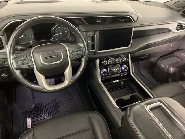 Used 2021 GMC Yukon XL Denali w/ Advanced Technology Package AWD/4WD image 22