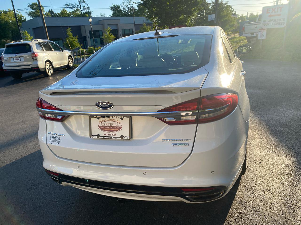 Used 2017 Ford Fusion Titanium FWD image 3