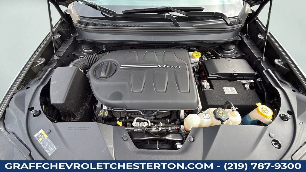Used 2019 Jeep Cherokee Latitude Plus AWD/4WD image 38