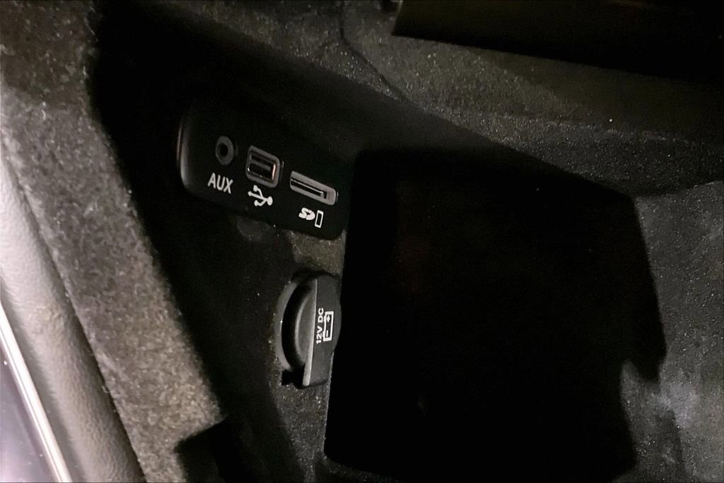 Used 2015 Dodge Challenger R/T w/ Quick Order Package 22B R/T RWD image 29