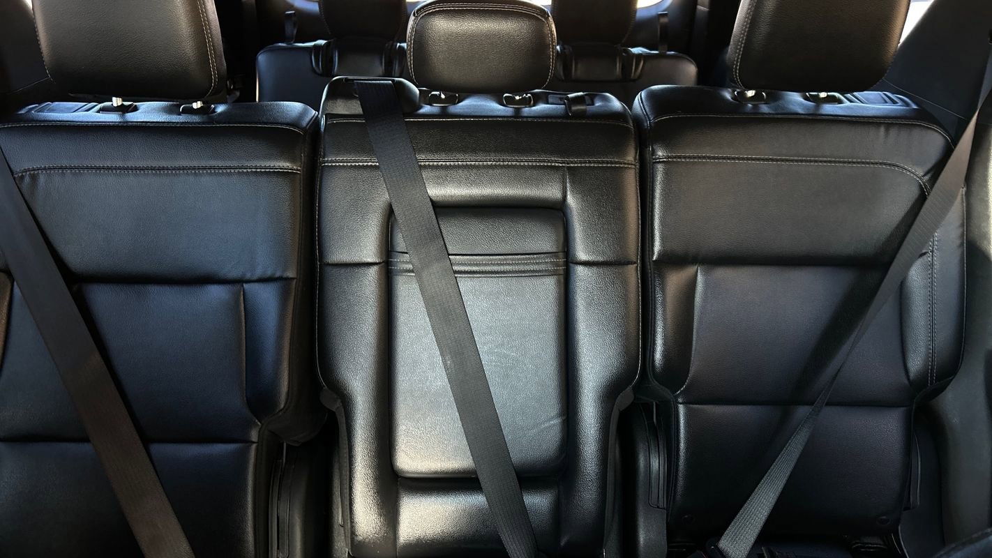 Used 2020 Ford Explorer XLT w/ Equipment Group 202A image 20