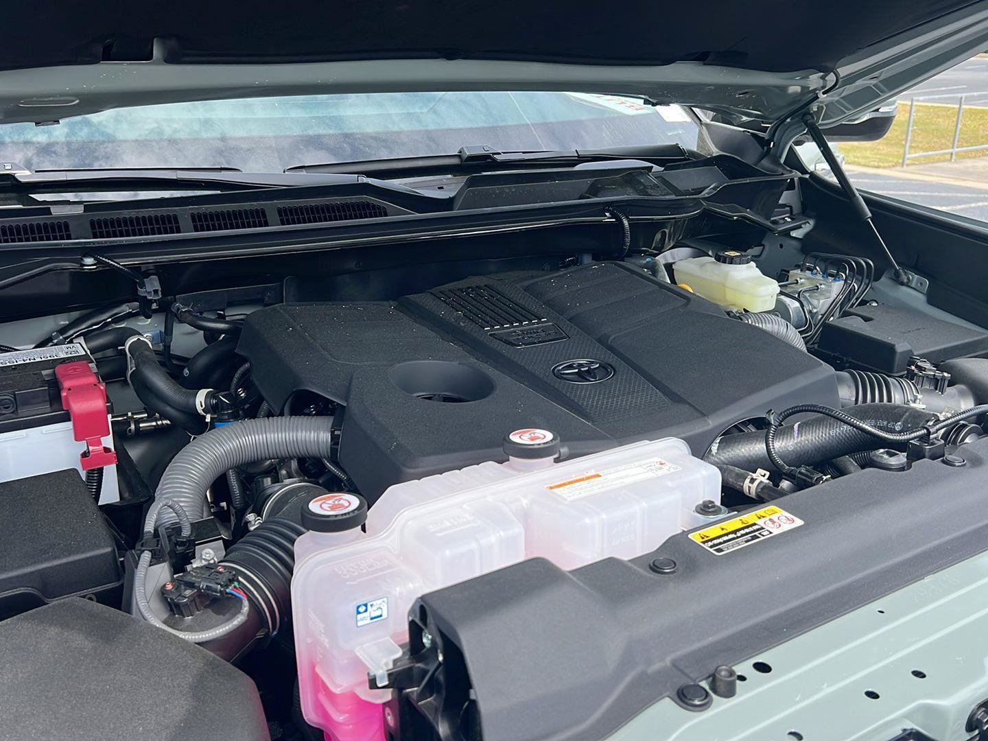 New 2026 Toyota Tundra Limited AWD/4WD image 36