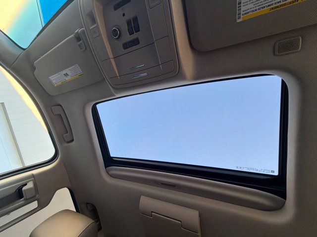 Used 2019 Chevrolet Tahoe Premier AWD/4WD image 32