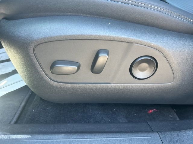 New 2026 Chevrolet Equinox EV LT image 16