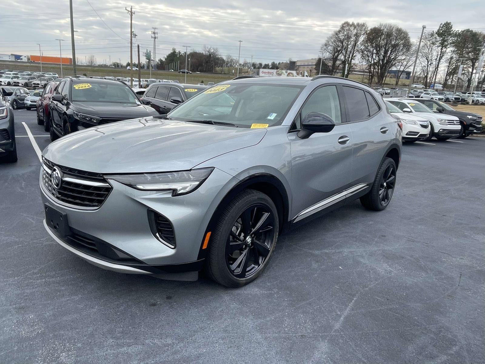 Used 2023 Buick Envision Essence w/ Sport Touring Package image 5