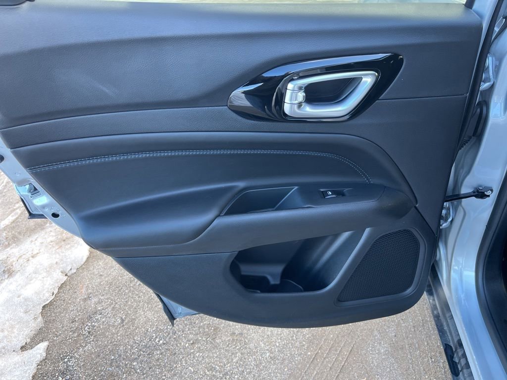 New 2026 Jeep Compass Limited image 15