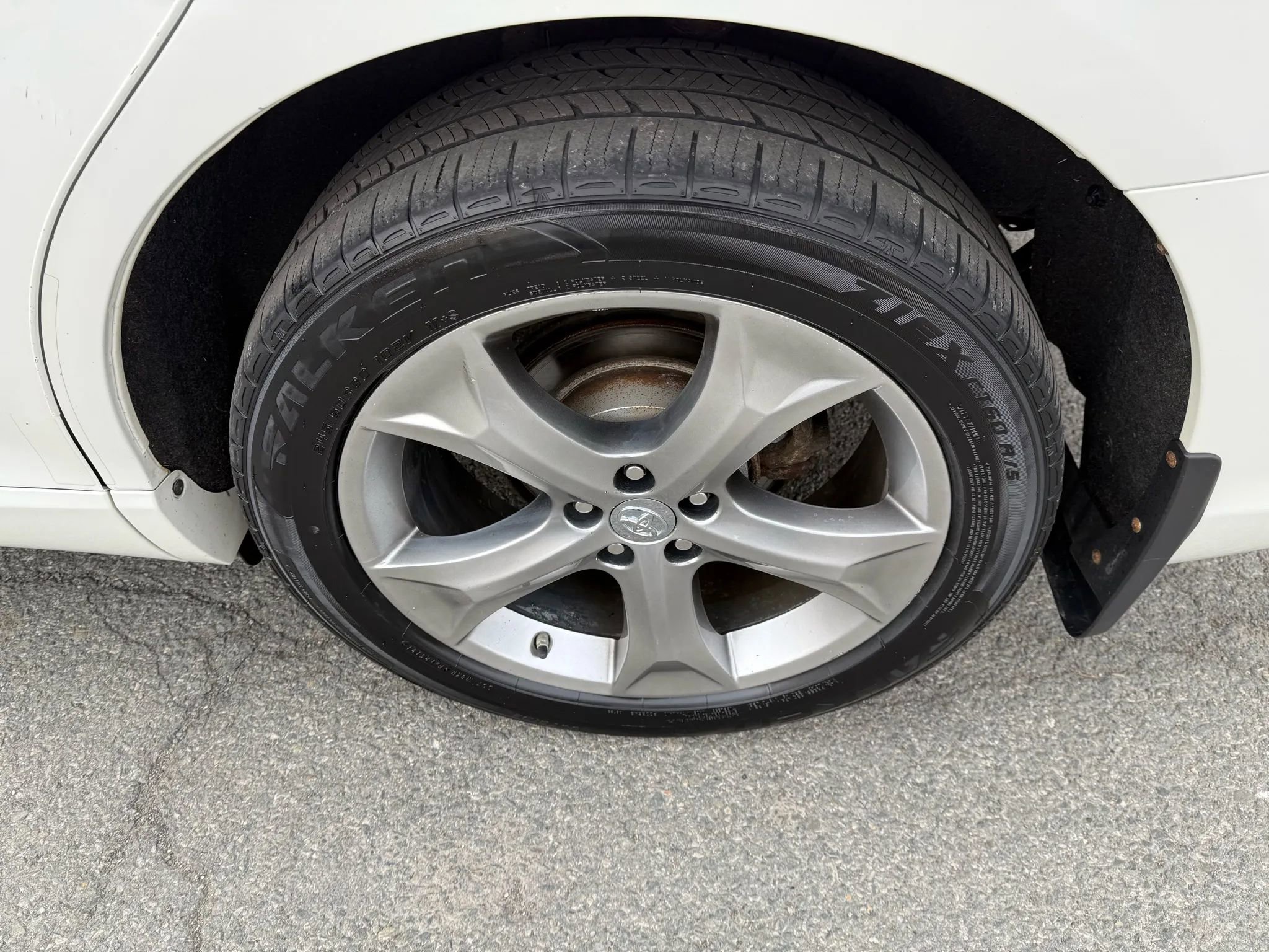 Used 2012 Toyota Venza XLE AWD/4WD image 28