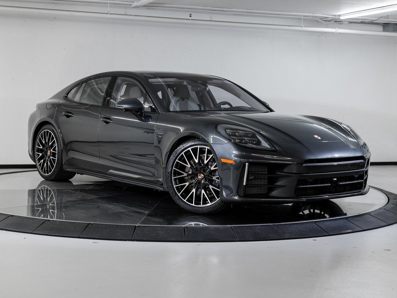 New 2026 Porsche Panamera 4 E-Hybrid AWD/4WD image 9
