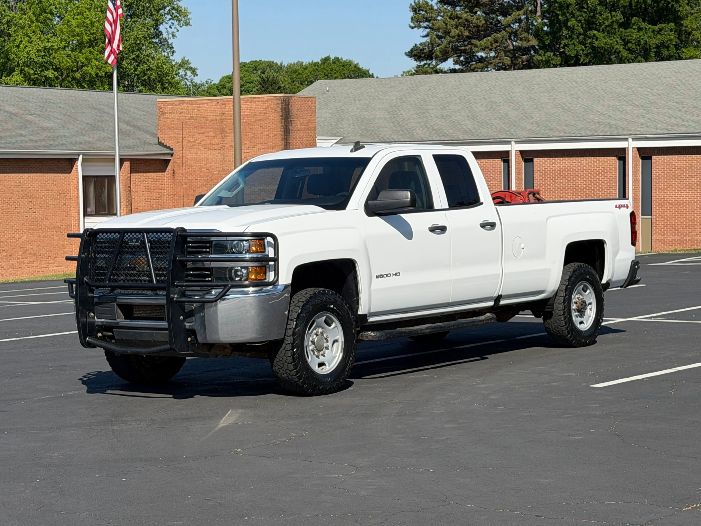 Used 2018 Chevrolet Silverado 2500 W/T w/ WT Convenience Package AWD/4WD image 1